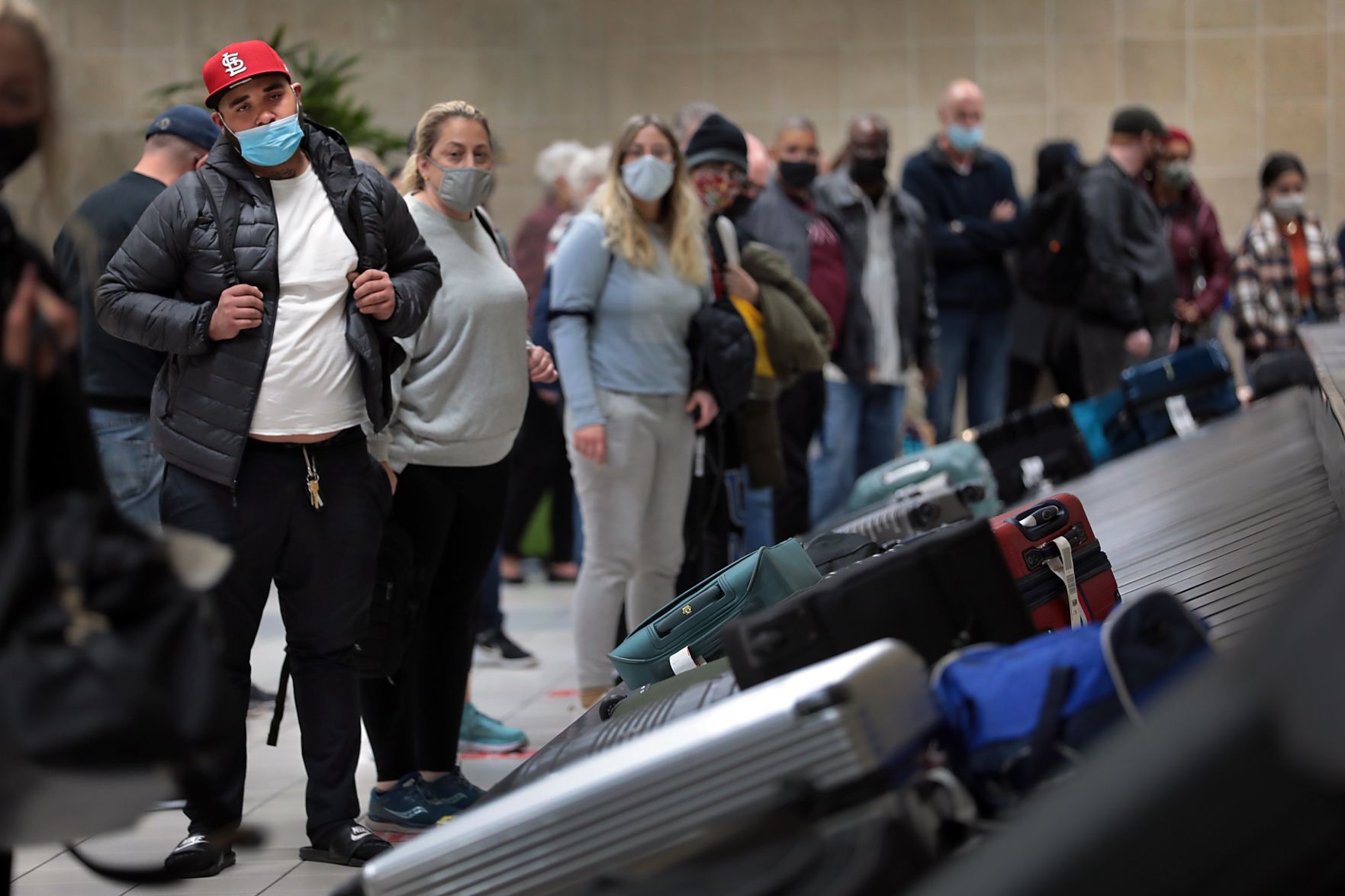 Thanksgiving travelers on the move